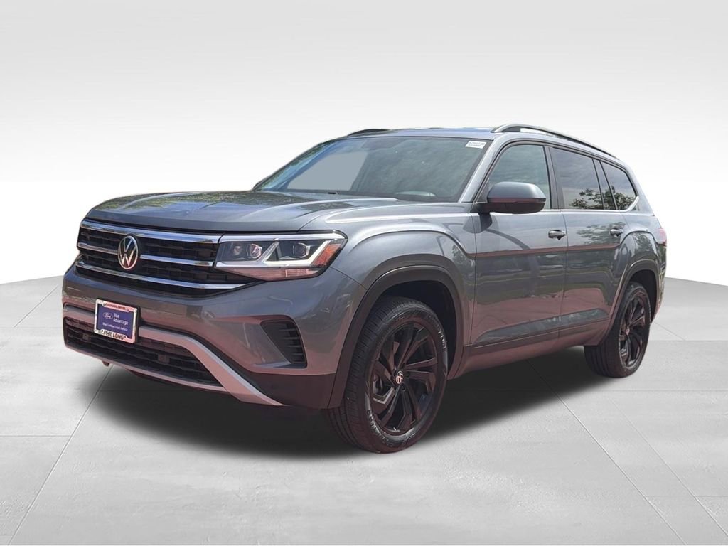 Used 2023 Volkswagen Atlas SE w/ Black Wheel Package AWD/4WD image 4