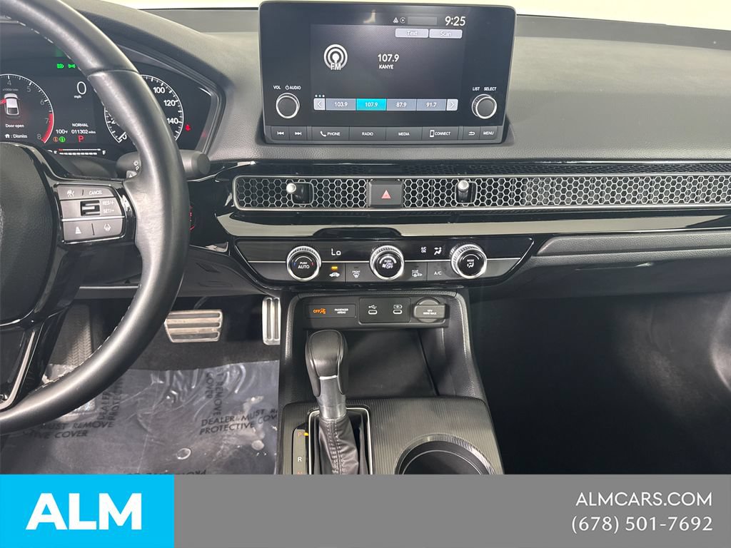 Used 2025 Honda Civic Sport image 31