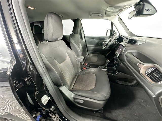 Used 2023 Jeep Renegade Latitude image 28