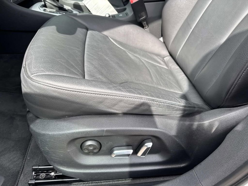 Used 2017 Audi Q3 2.0T Premium w/ Convenience Package image 17