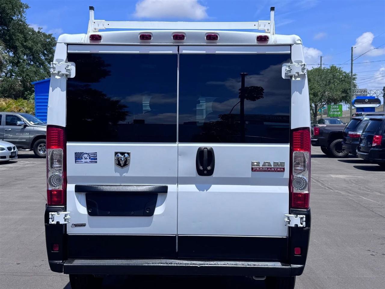 Used 2015 RAM ProMaster 1500 FWD image 9