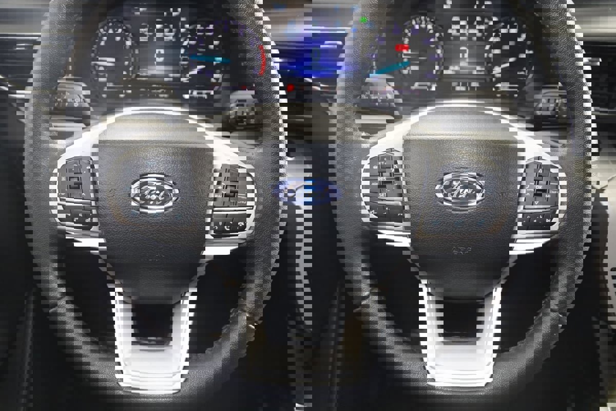 Used 2023 Ford Explorer XLT w/ Equipment Group 202A image 38