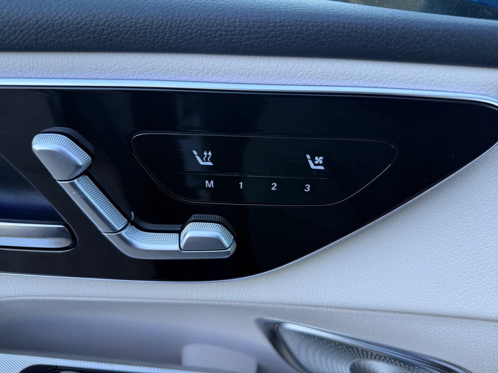 New 2026 Mercedes-Benz GLC 300 GLC 300 image 24