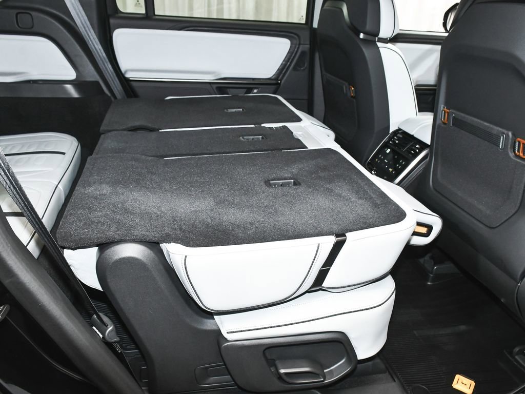 Used 2025 Rivian R1S Adventure image 62