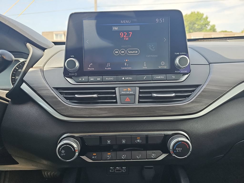 Used 2024 Nissan Altima 2.5 SV FWD image 20