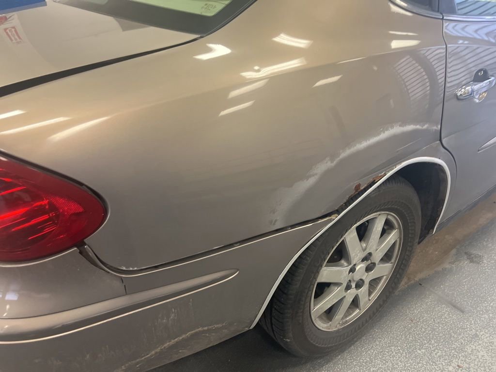 Used 2006 Buick LaCrosse CX image 17