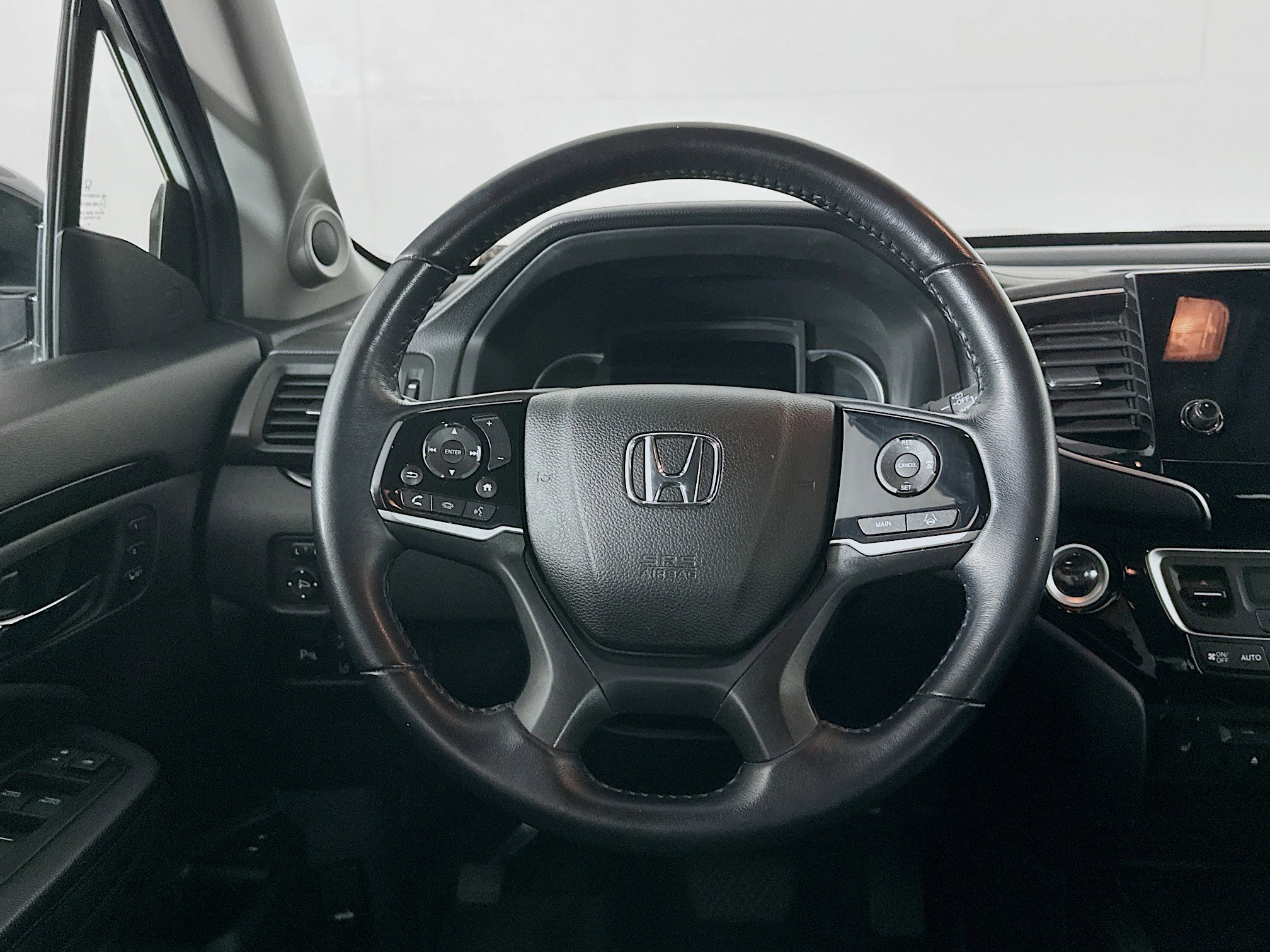 Used 2021 Honda Pilot Touring image 17