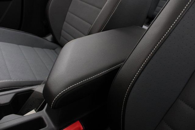 New 2026 Volkswagen Jetta SE FWD image 19