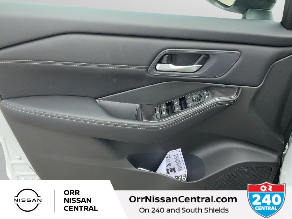 New 2027 Nissan Rogue Dark Armor FWD image 16
