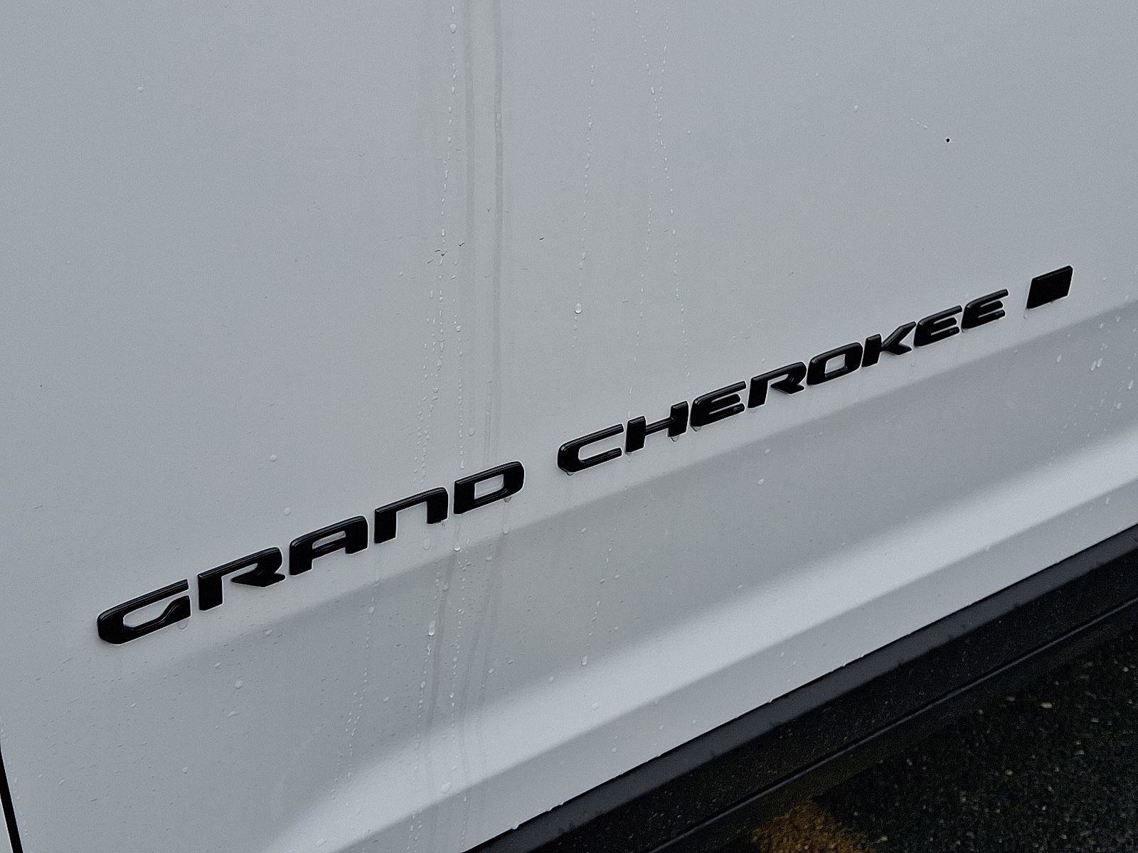 New 2025 Jeep Grand Cherokee L Limited w/ Luxury Tech Group II image 19