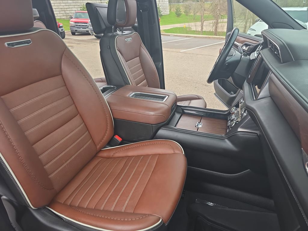 Certified 2023 GMC Yukon XL Denali Ultimate image 10