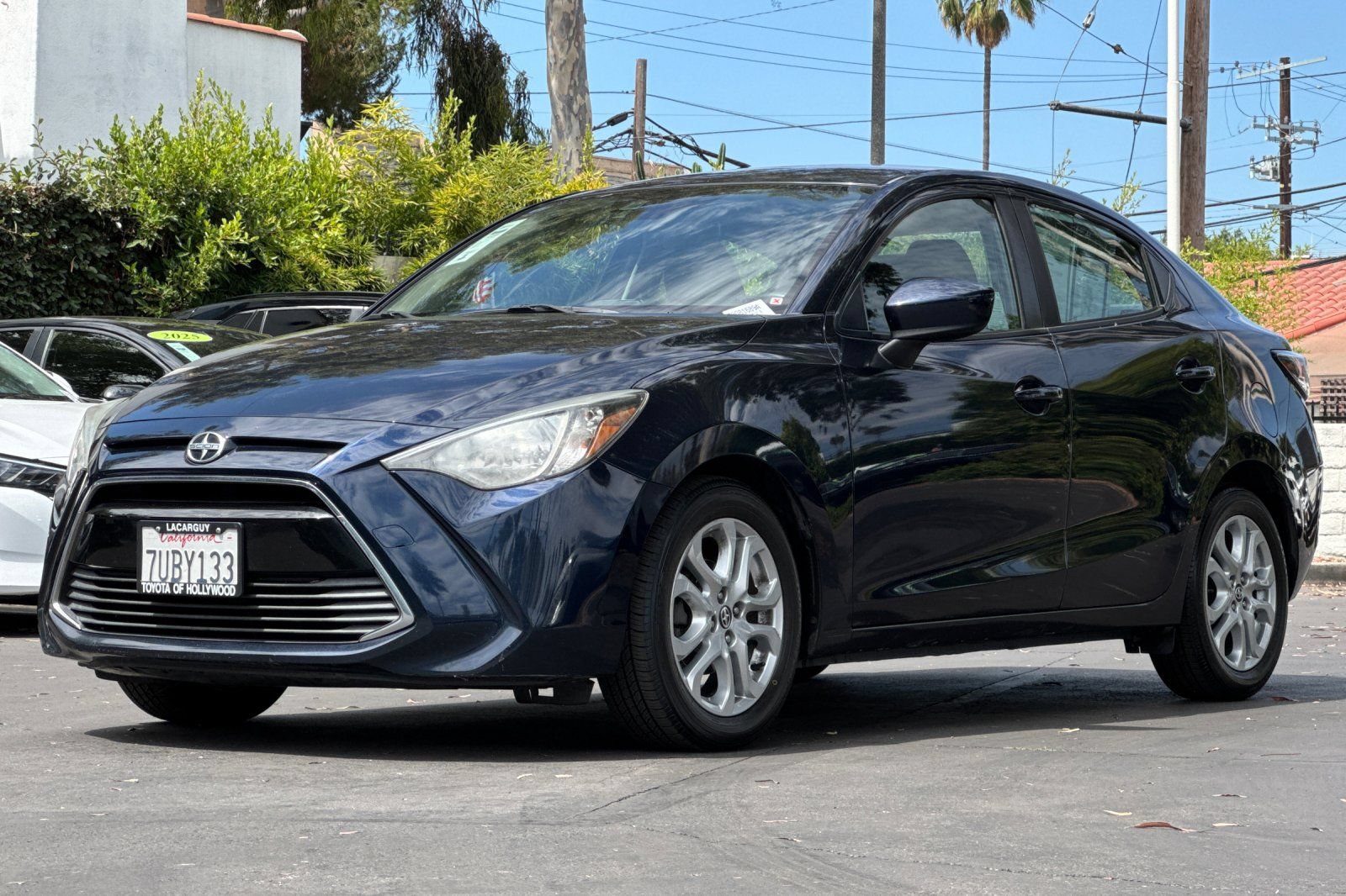 Used 2016 Scion iA FWD image 8