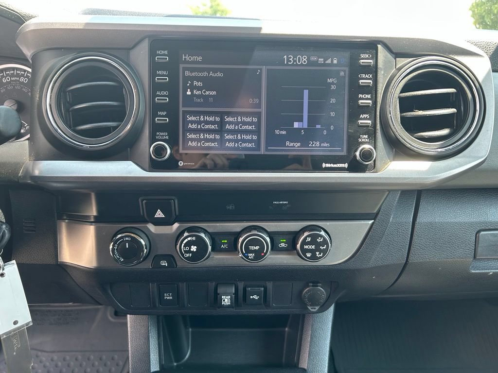 Used 2020 Toyota Tacoma SR5 AWD/4WD image 19