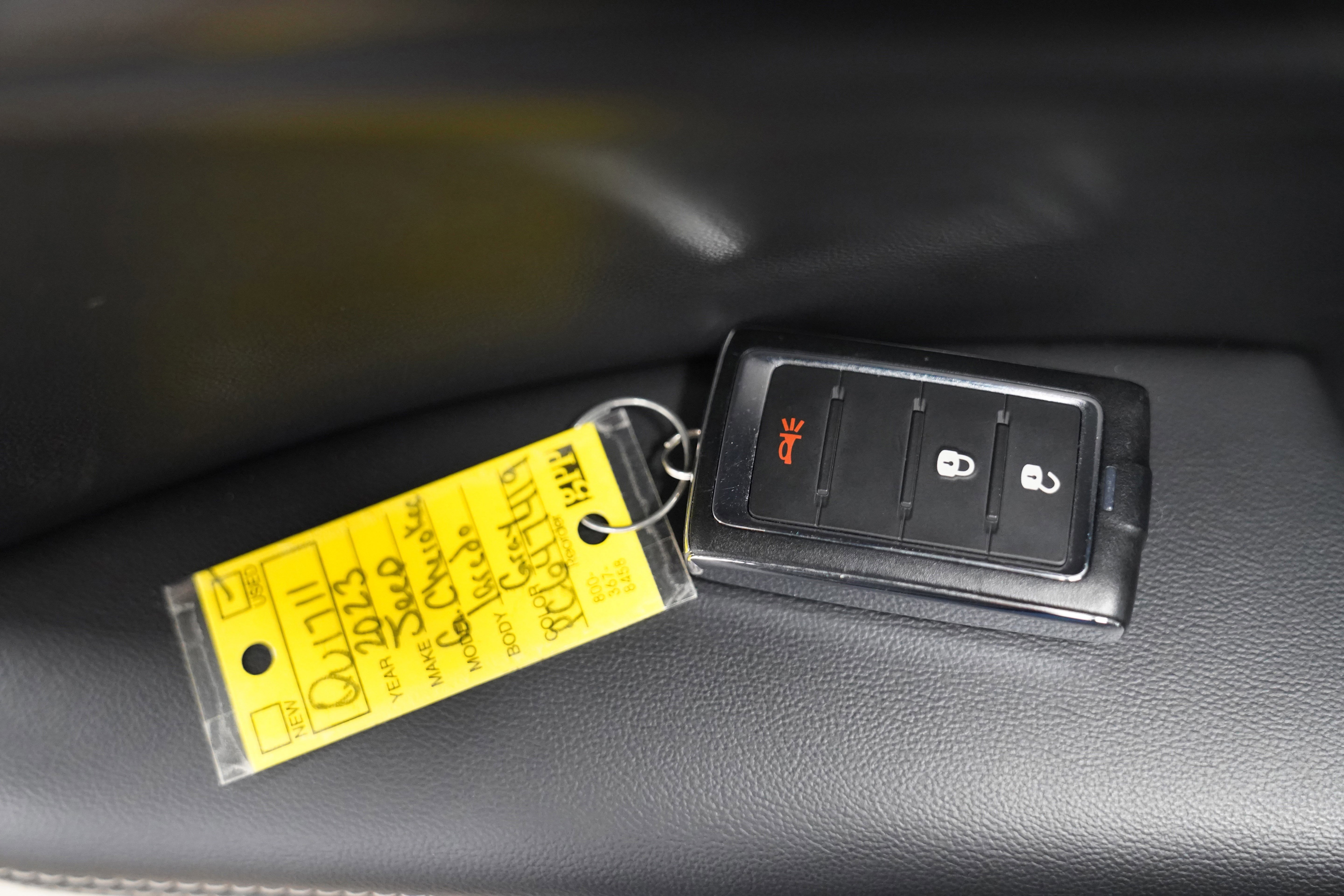 Used 2023 Jeep Grand Cherokee Laredo X image 30