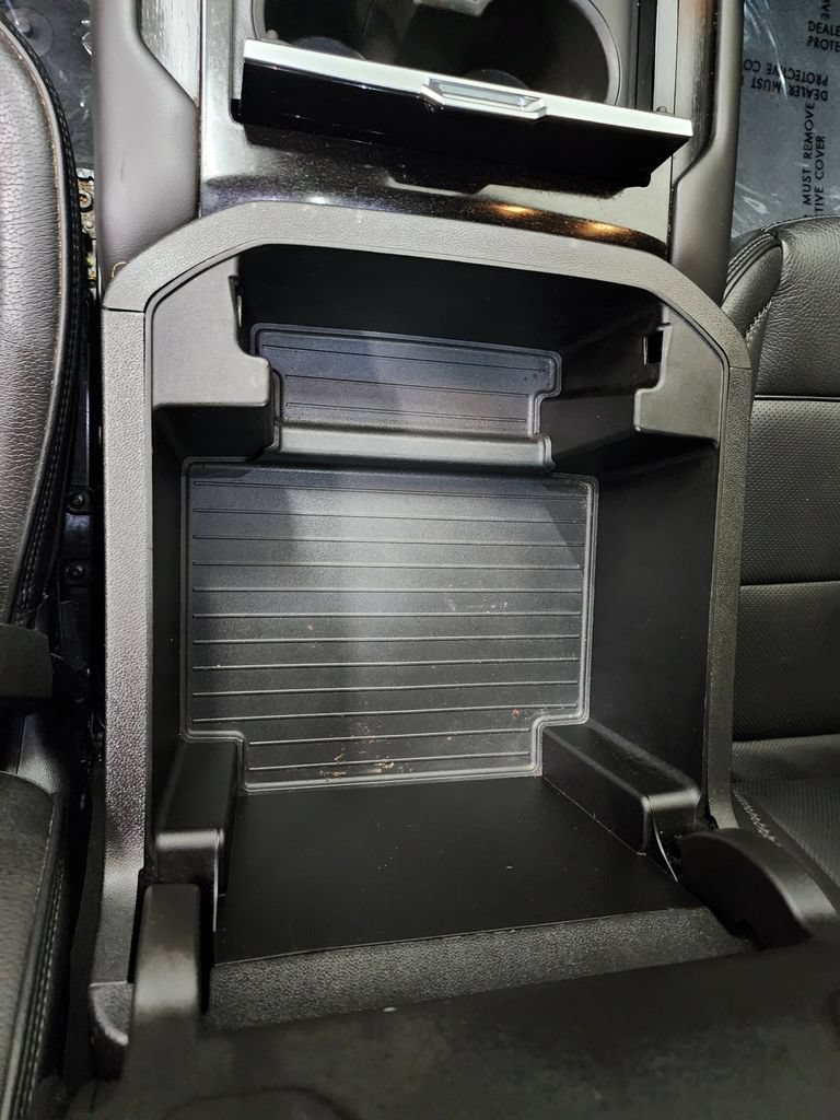 Used 2025 GMC Yukon Denali AWD/4WD image 21