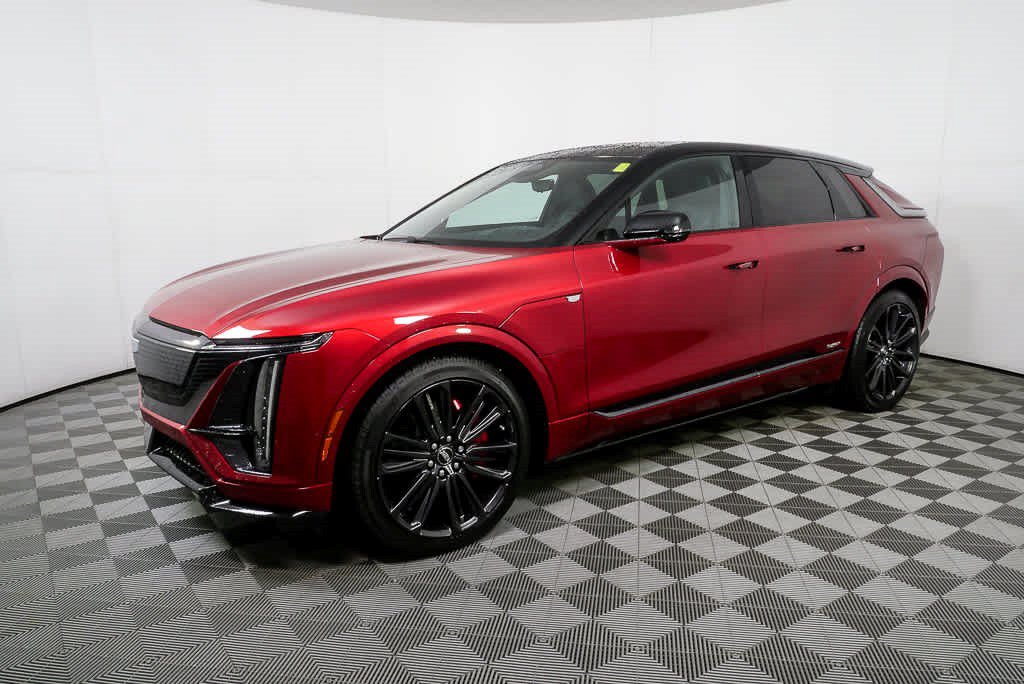 Certified 2026 Cadillac Lyriq V AWD/4WD image 28
