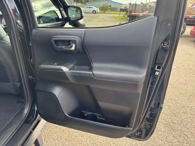 Used 2019 Toyota Tacoma TRD Pro AWD/4WD image 27