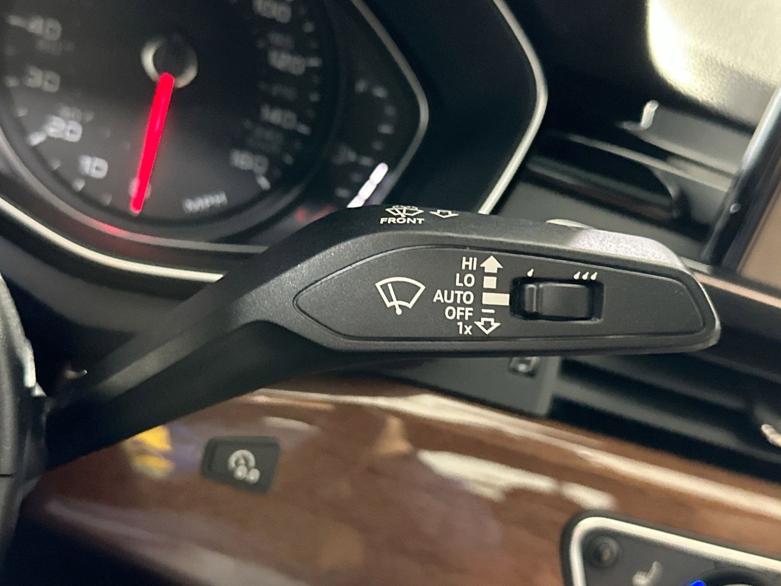 Used 2022 Audi A4 2.0T Premium w/ Convenience Package image 29