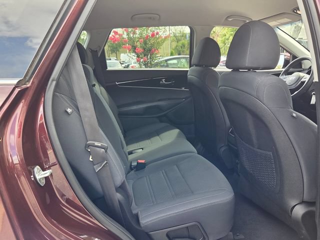 Used 2019 Kia Sorento AWD V6 image 17