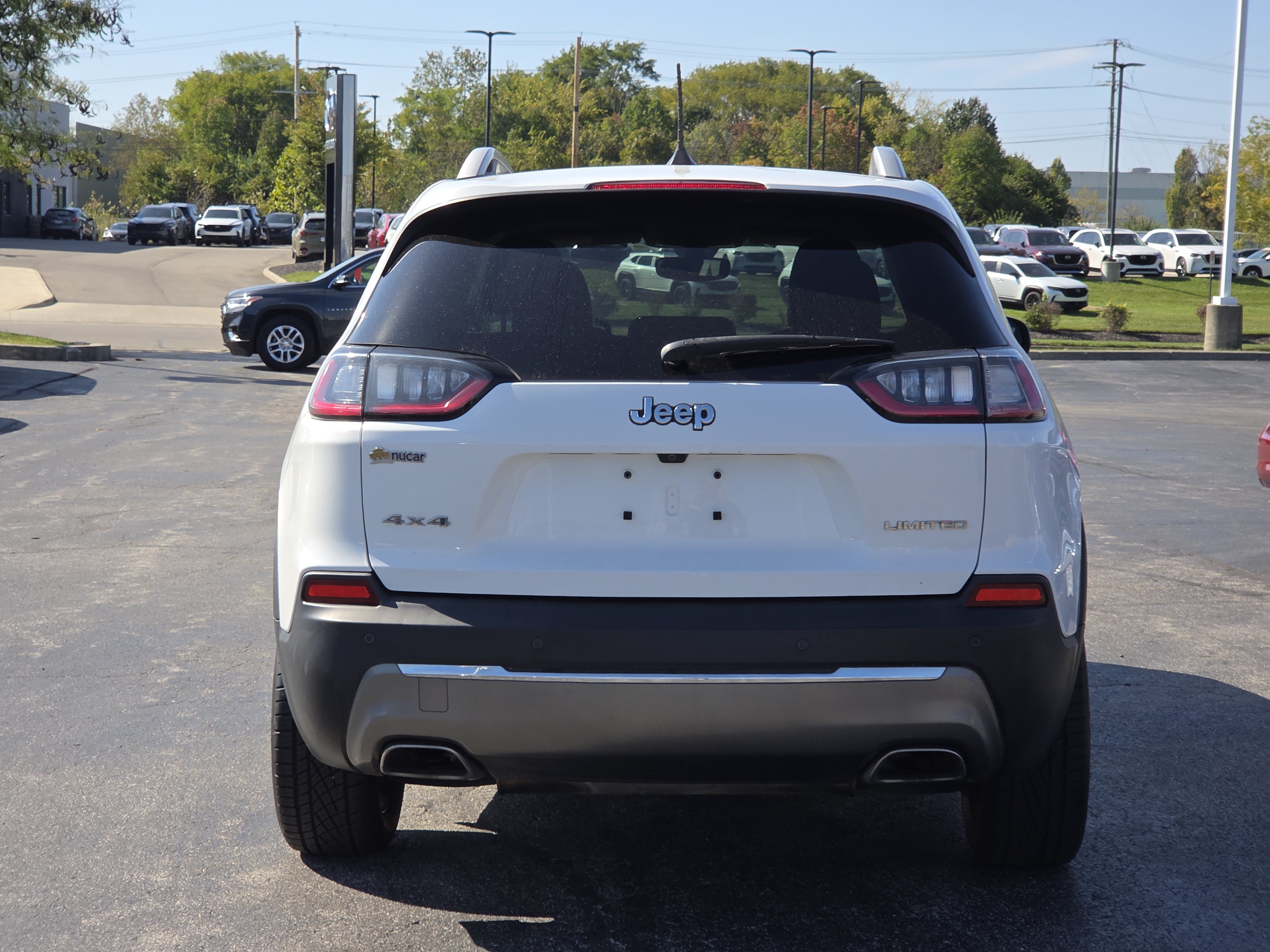 Used 2019 Jeep Cherokee Limited AWD/4WD image 12