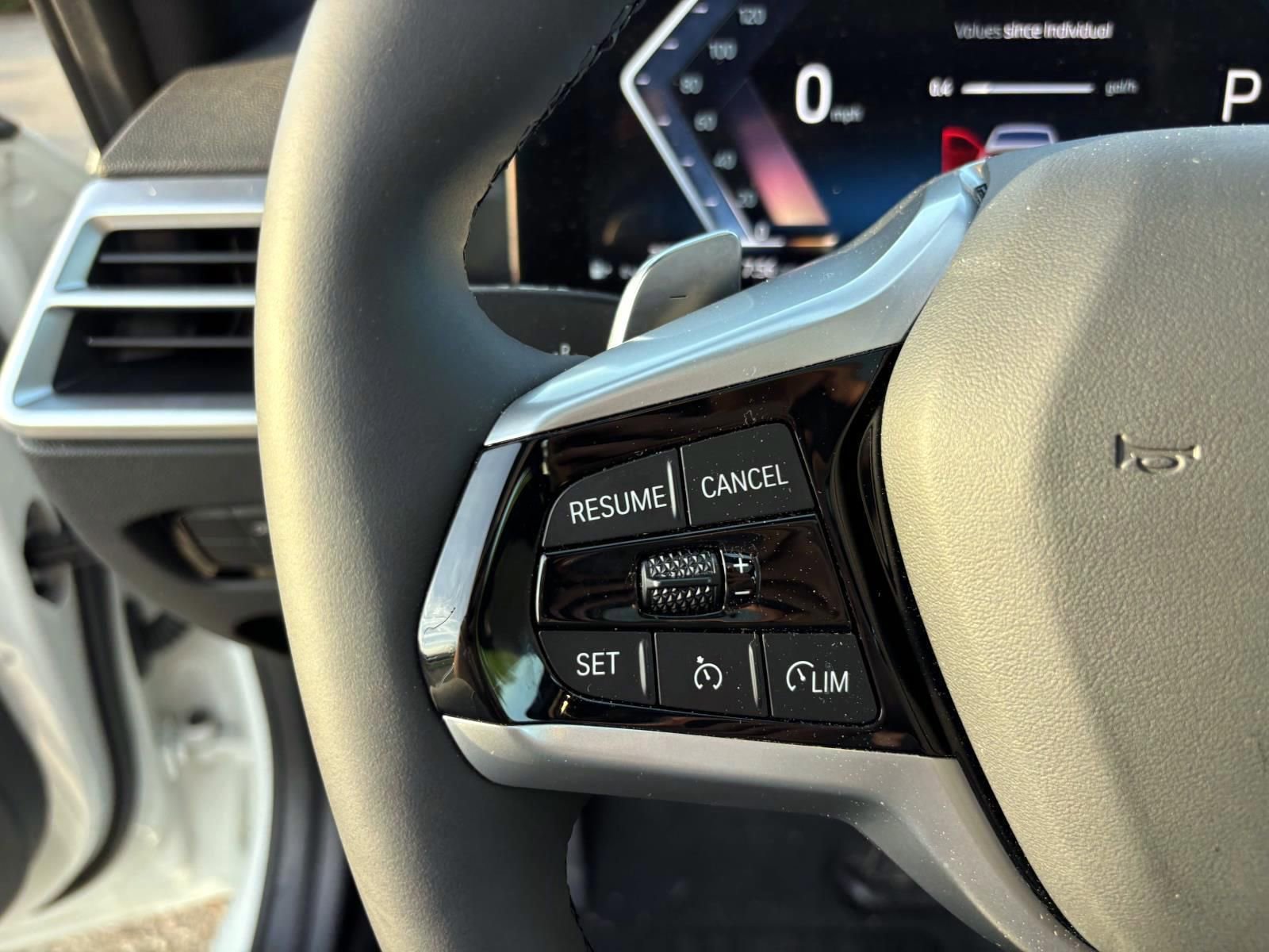 Used 2025 BMW 330i xDrive Sedan image 17