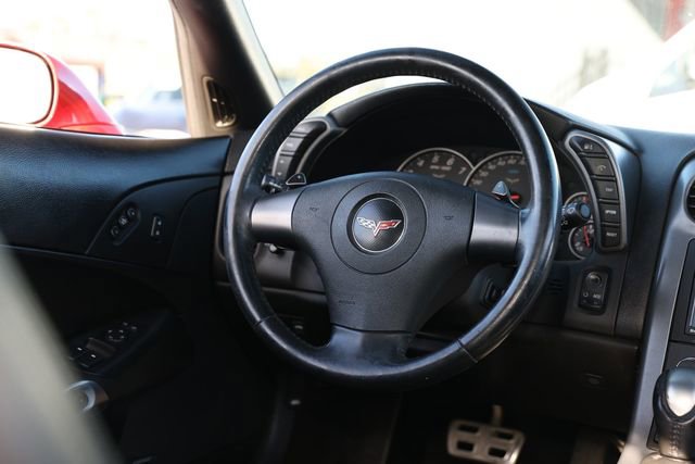 Used 2006 Chevrolet Corvette Coupe w/ Preferred Equipment Group image 28