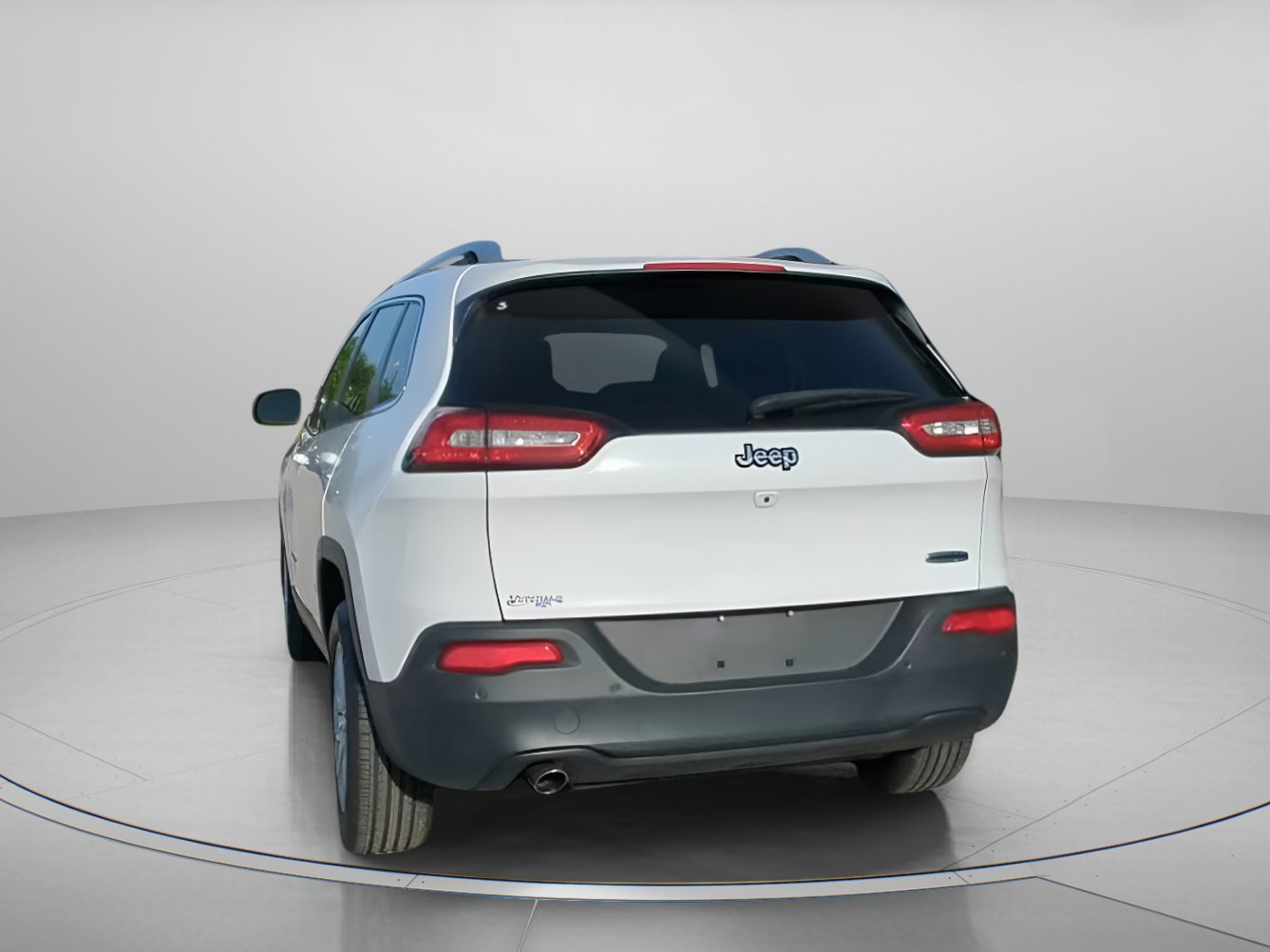 Used 2018 Jeep Cherokee Latitude w/ Safety Group FWD image 23
