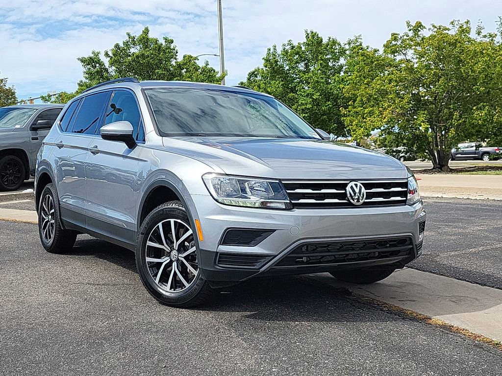 Used 2021 Volkswagen Tiguan SE AWD/4WD image 2