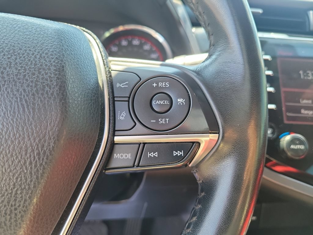 Used 2020 Toyota Camry XSE FWD image 24