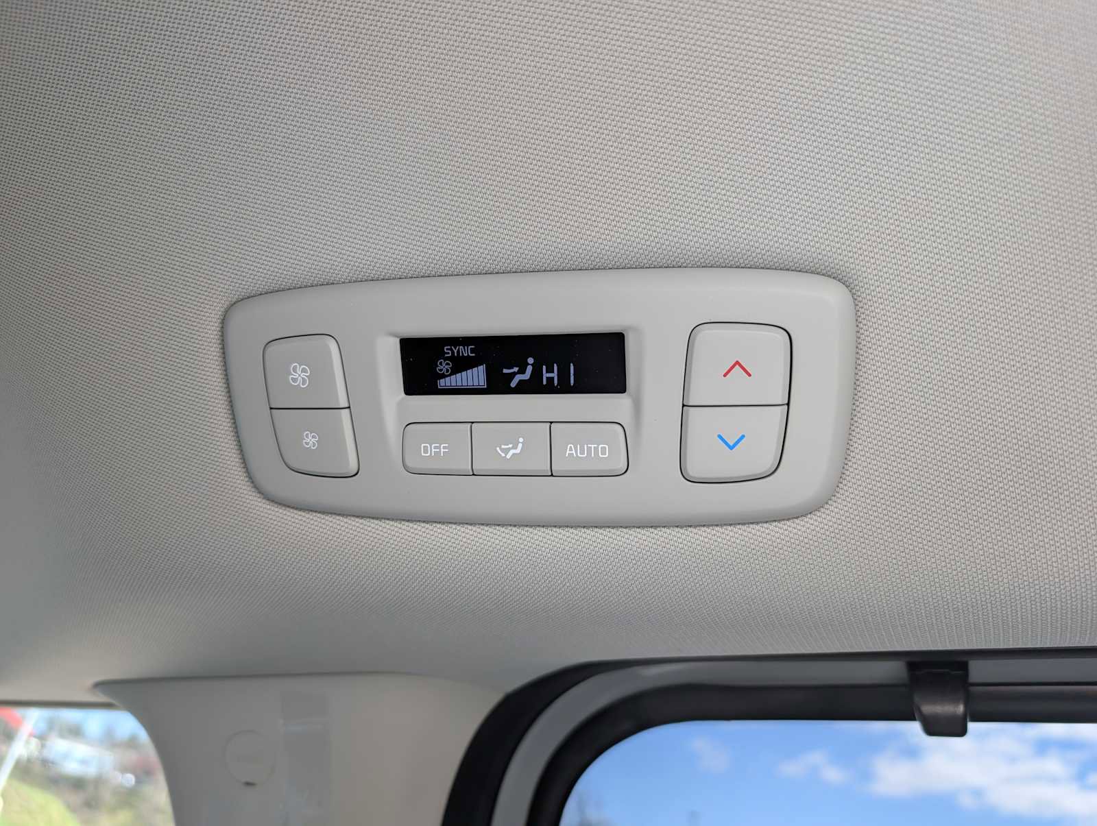 New 2026 Kia Carnival EX FWD image 16