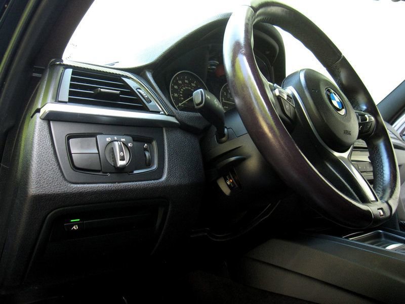 Used 2013 BMW 335i xDrive Sedan AWD/4WD image 20