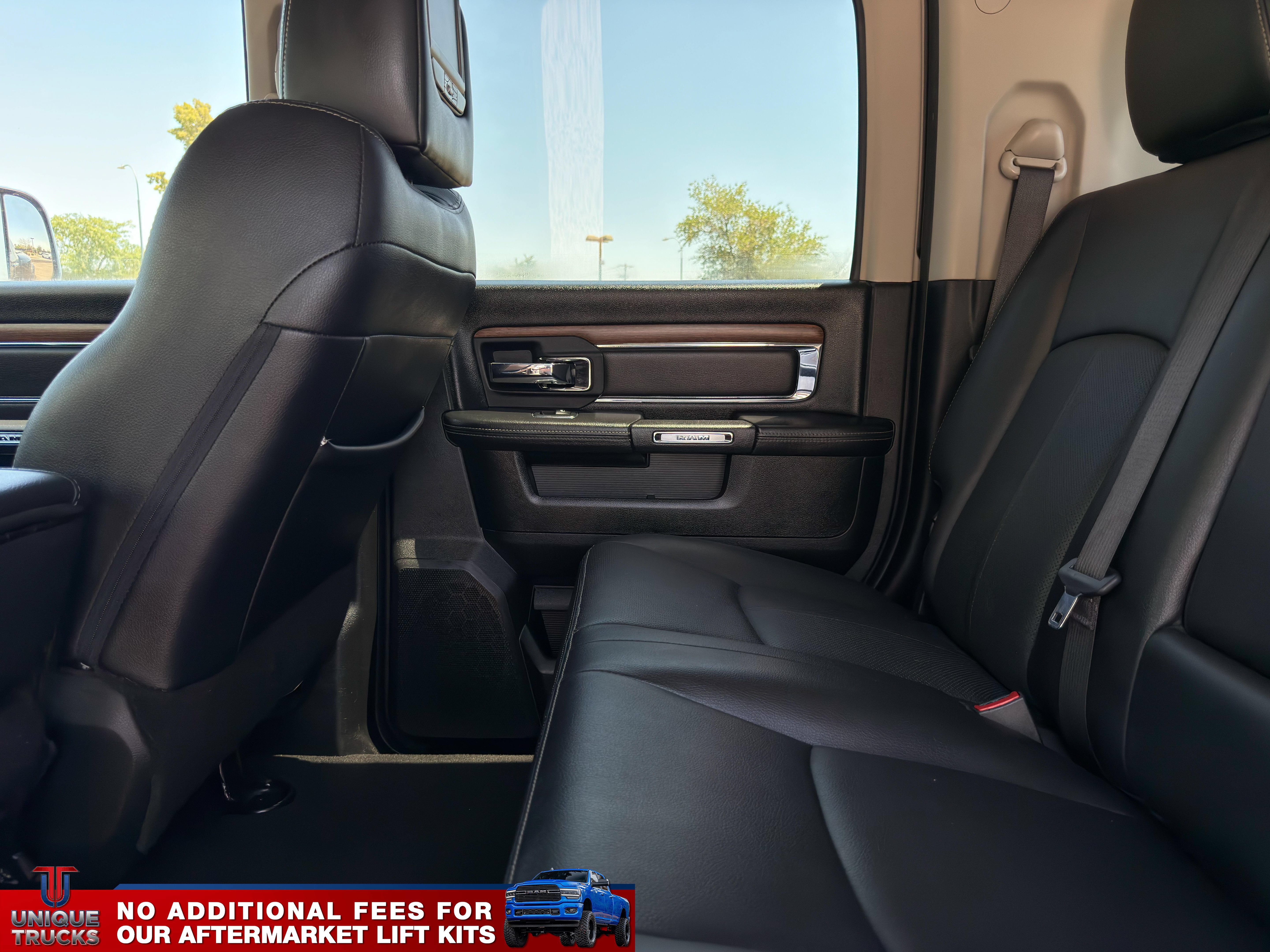 Used 2018 RAM 3500 Laramie w/ Cold Weather Group AWD/4WD image 28