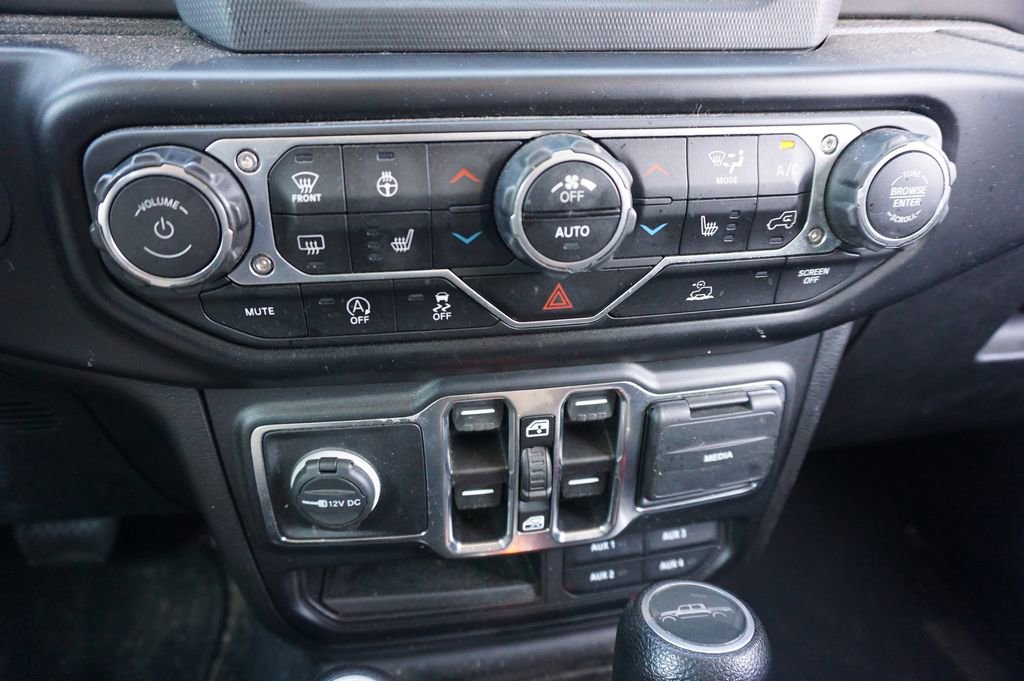 Used 2021 Jeep Gladiator Sport AWD/4WD image 12