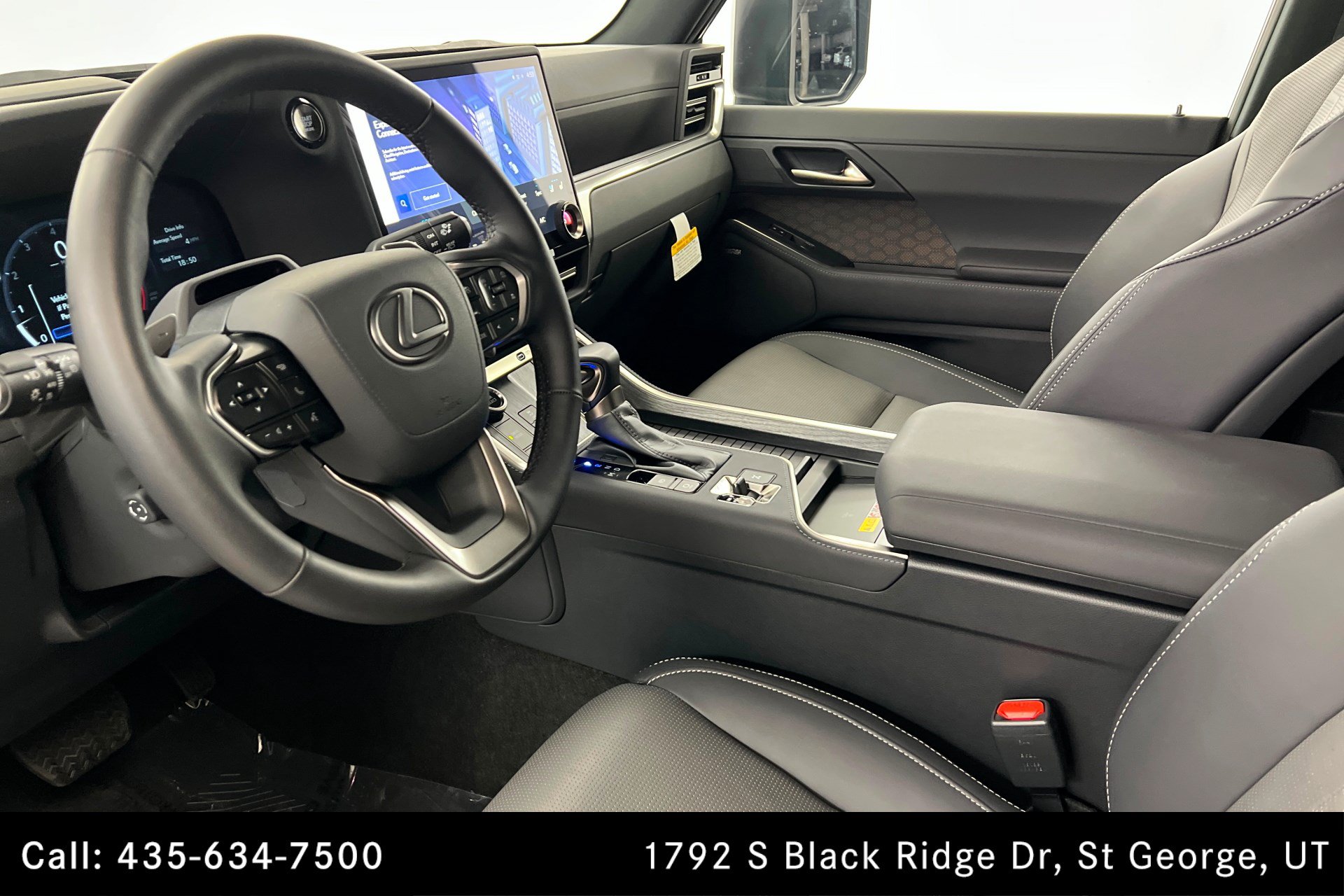 Used 2024 Lexus GX 550 w/ Accessory Package (Z1) AWD/4WD image 16