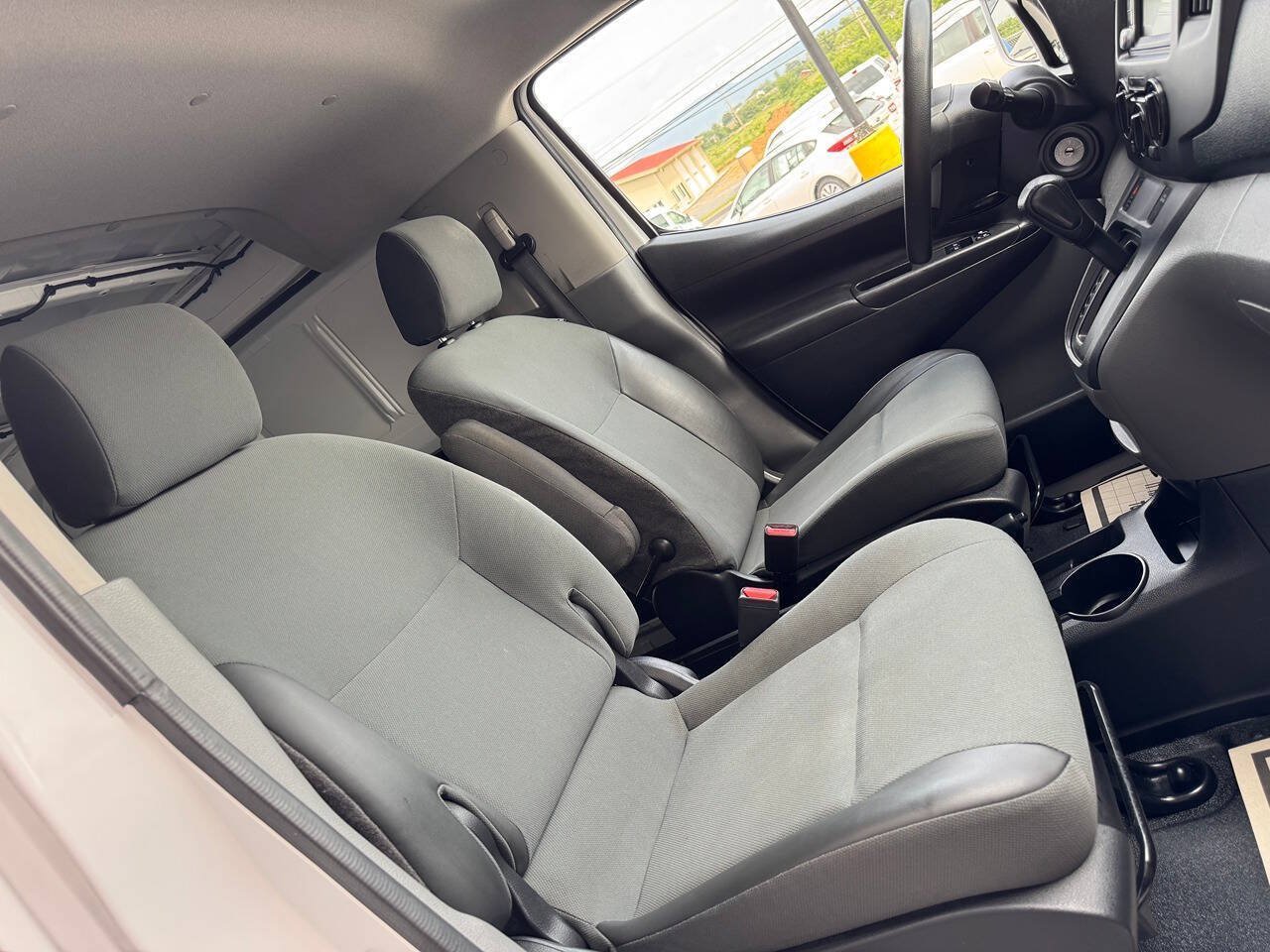 Used 2020 Nissan NV200 SV w/ Back Door Glass Package FWD image 14
