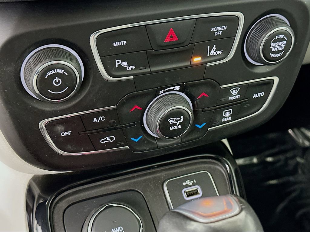 Certified 2021 Jeep Compass Limited AWD/4WD image 24