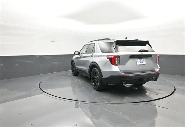 Used 2022 Ford Explorer ST-Line w/ Class IV Trailer Tow Package image 5