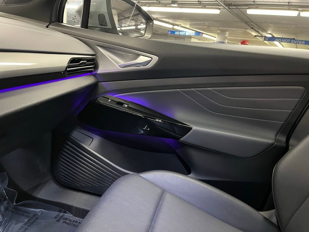 Used 2023 Volkswagen ID.4 S image 32