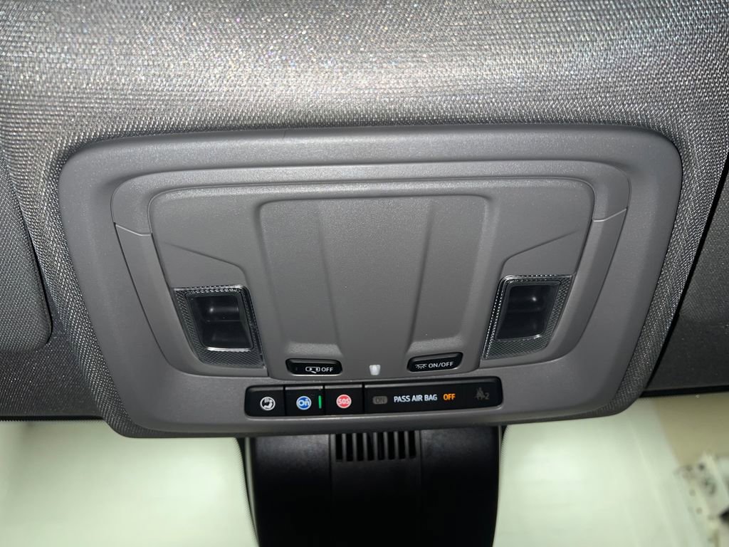 Used 2023 Chevrolet Silverado 1500 Custom AWD/4WD image 22