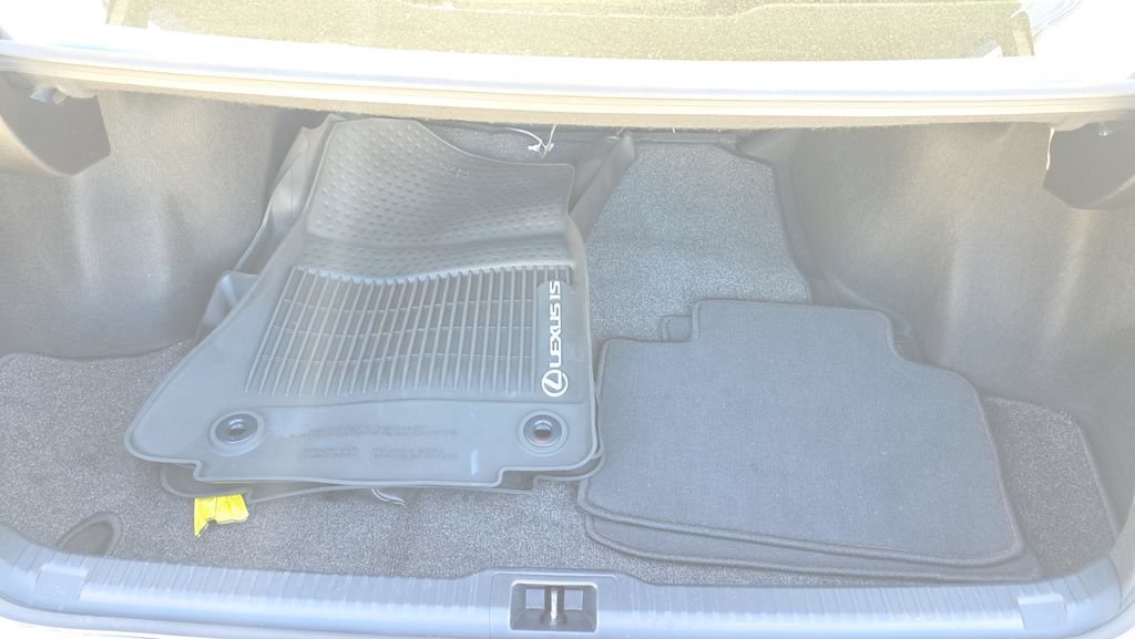 Used 2023 Lexus IS 350 F Sport w/ Memory Package RWD image 9