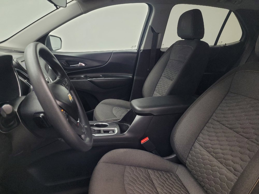Used 2021 Chevrolet Equinox LT w/ LPO, Cargo Package AWD/4WD image 17