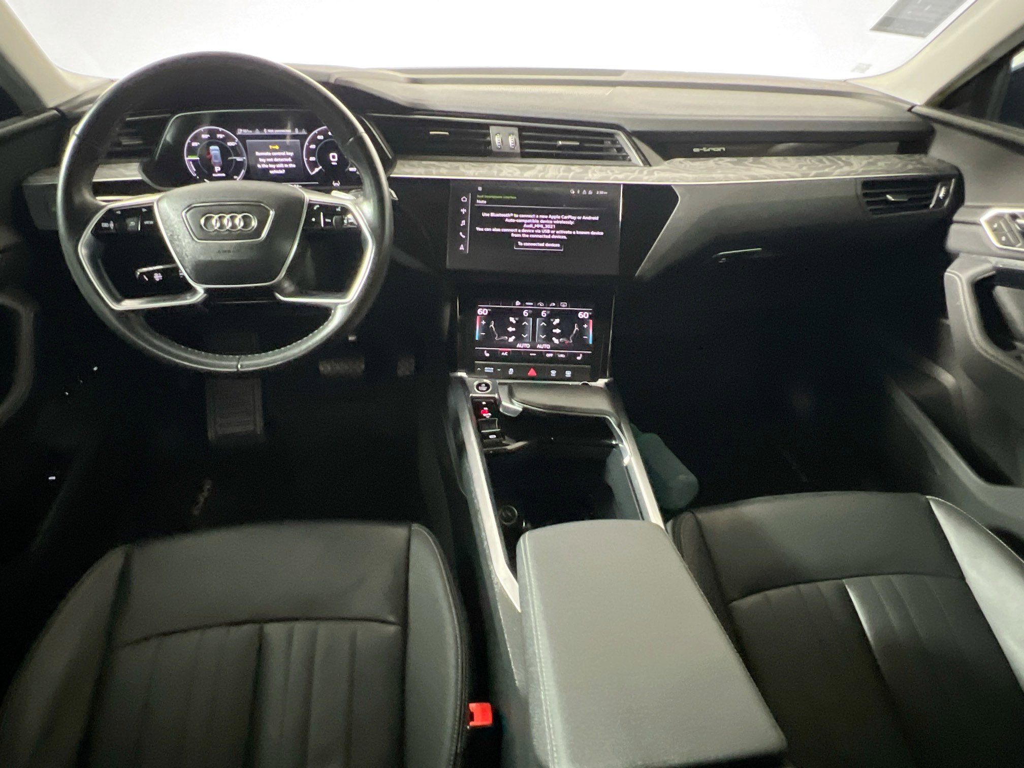 Used 2022 Audi e-tron Premium w/ Convenience Plus Package image 30