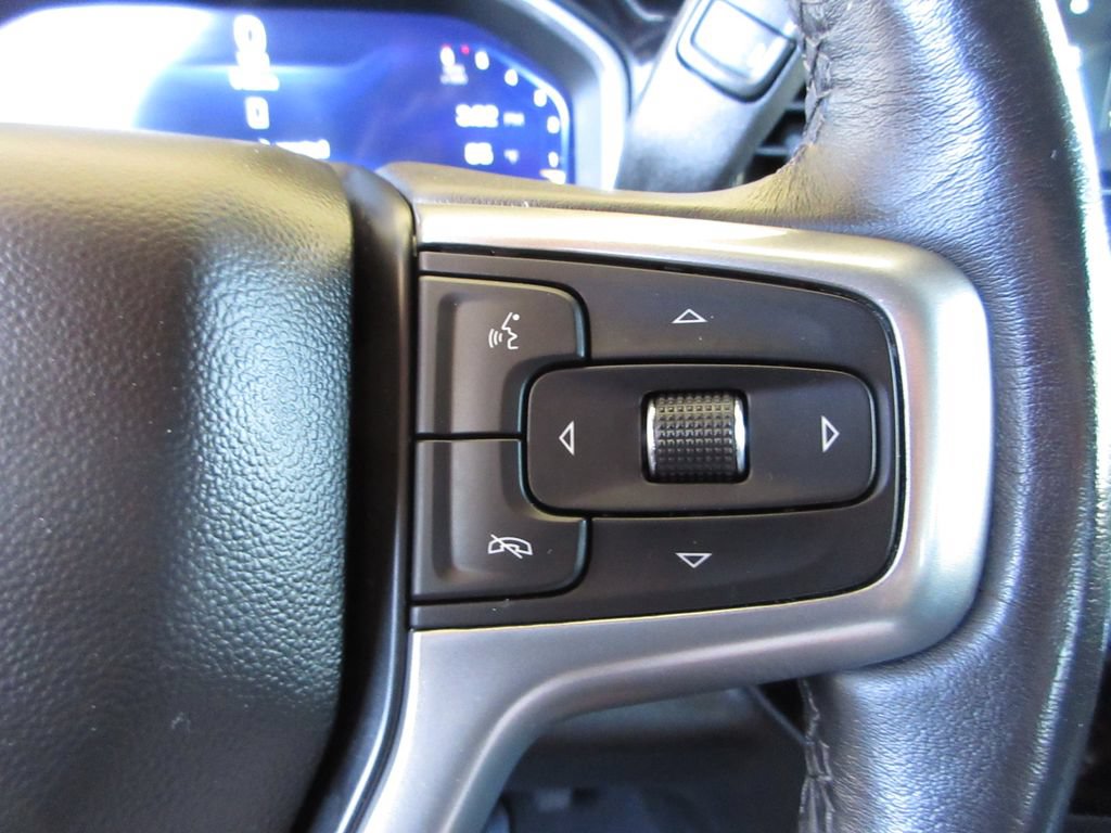 Used 2022 Chevrolet Silverado 1500 LT RWD image 16