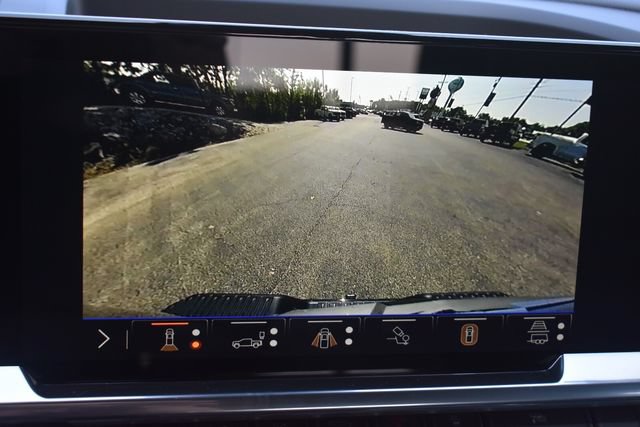 New 2026 Chevrolet Silverado 1500 High Country w/ High Country Premium Package AWD/4WD image 36