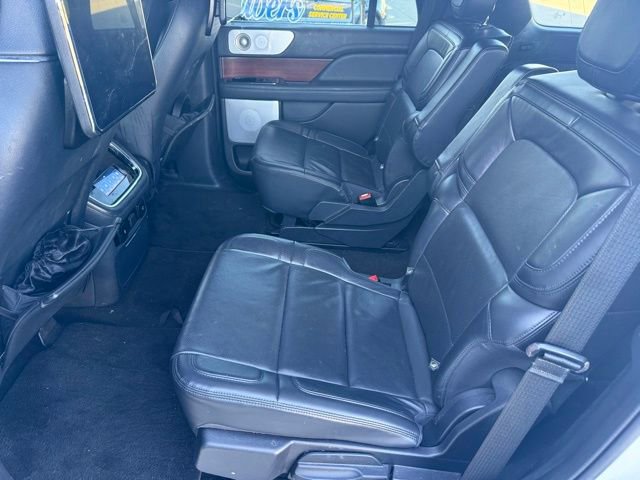 Used 2023 Lincoln Navigator Reserve image 17