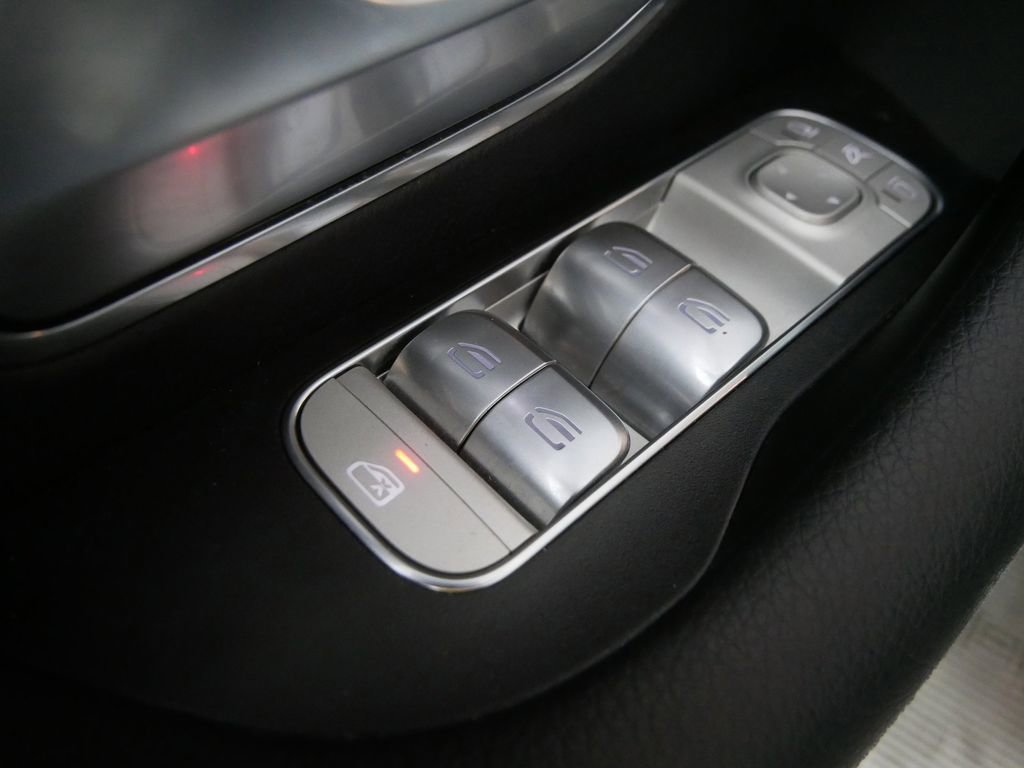 Used 2022 Mercedes-Benz GLE 350 4MATIC image 12