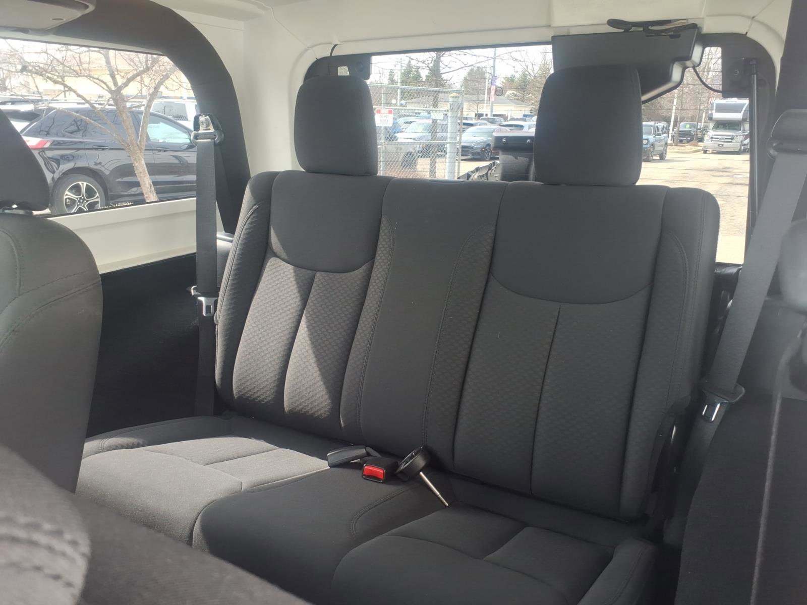 Used 2018 Jeep Wrangler Sport image 9