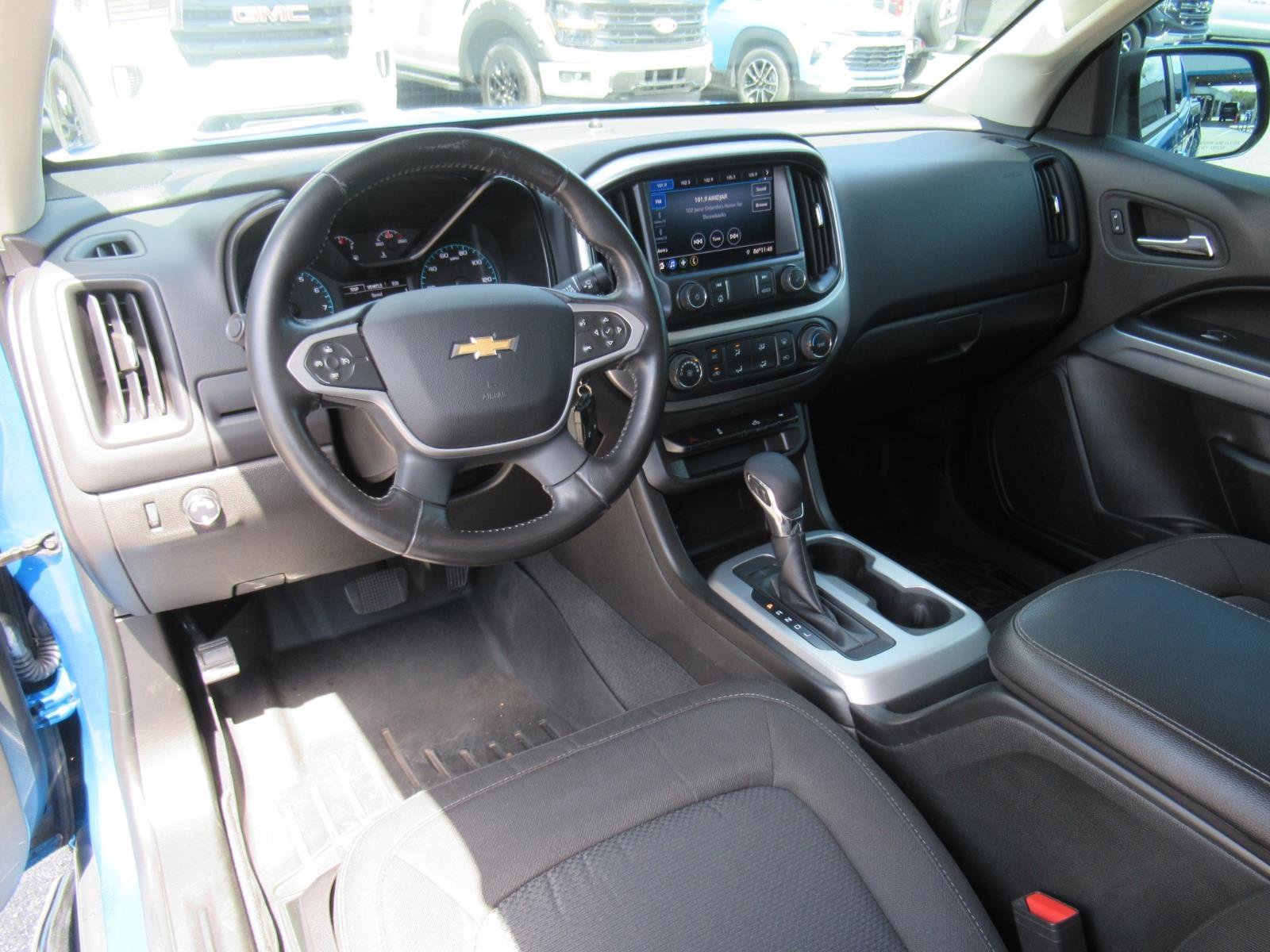 Used 2022 Chevrolet Colorado LT RWD image 18