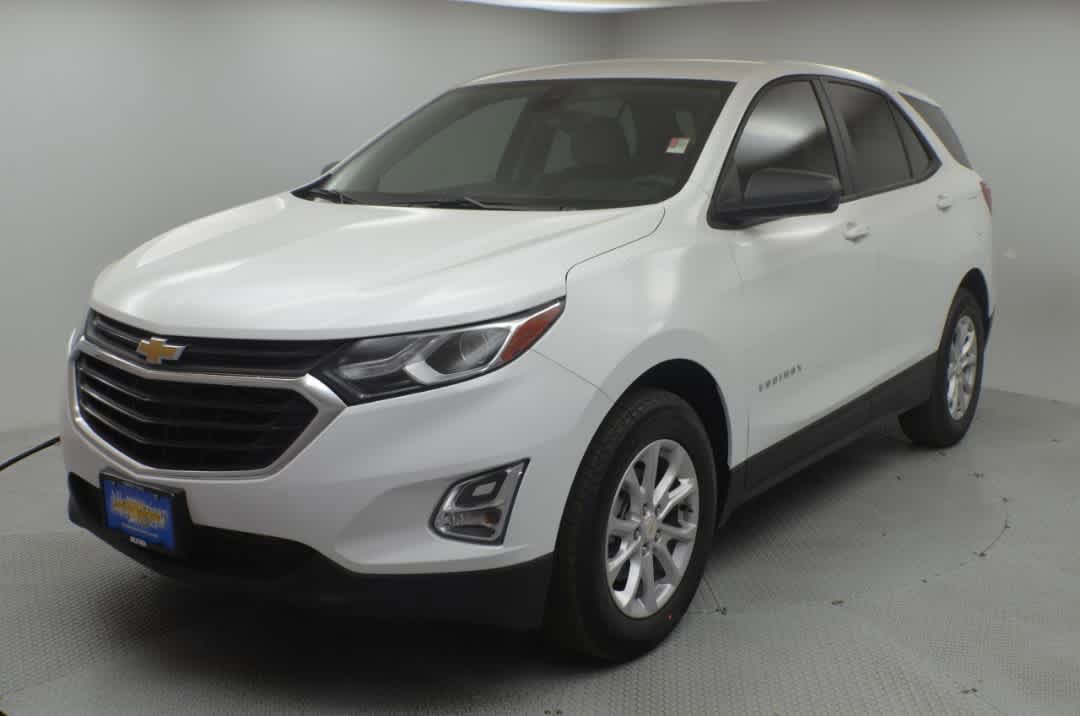 Used 2021 Chevrolet Equinox LS w/ LS Convenience Package FWD image 4