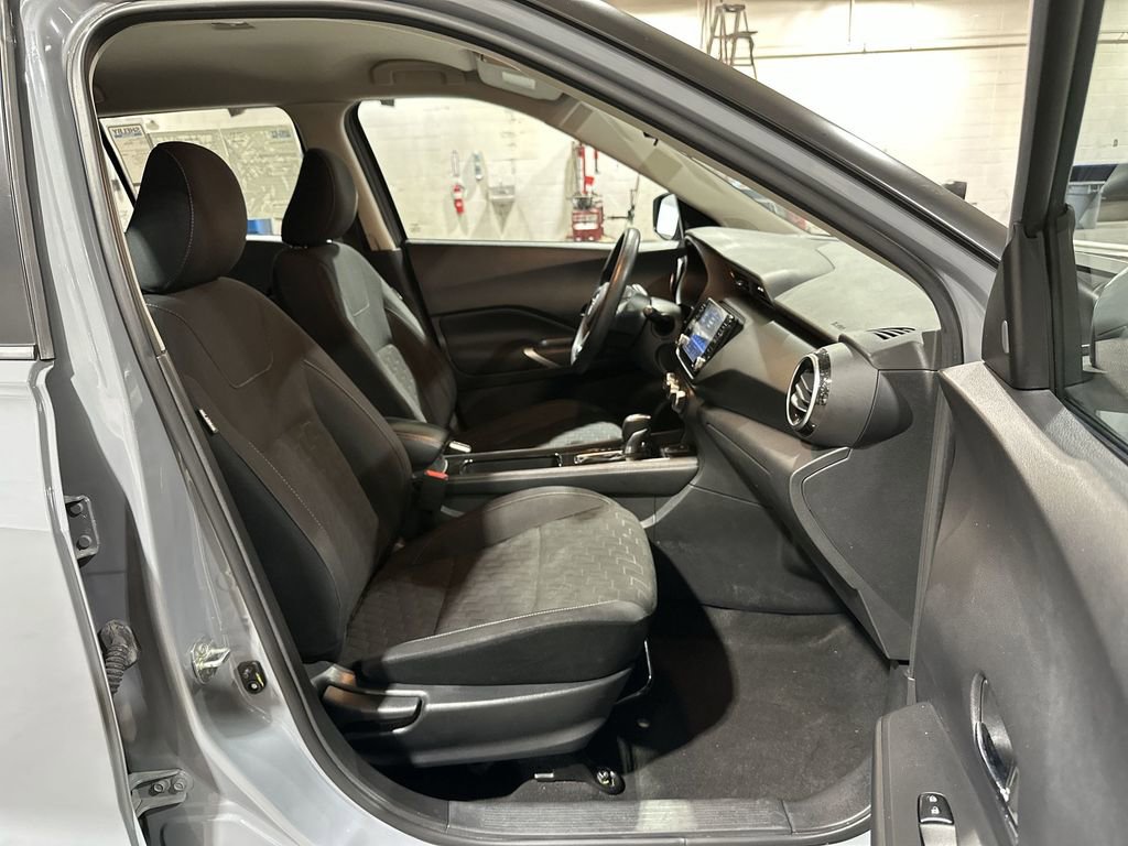 Used 2023 Nissan Kicks SV image 24